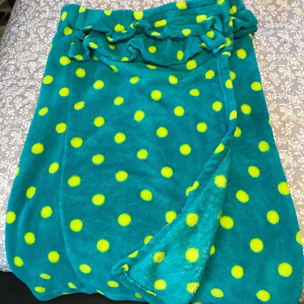 Wrap around bath towel